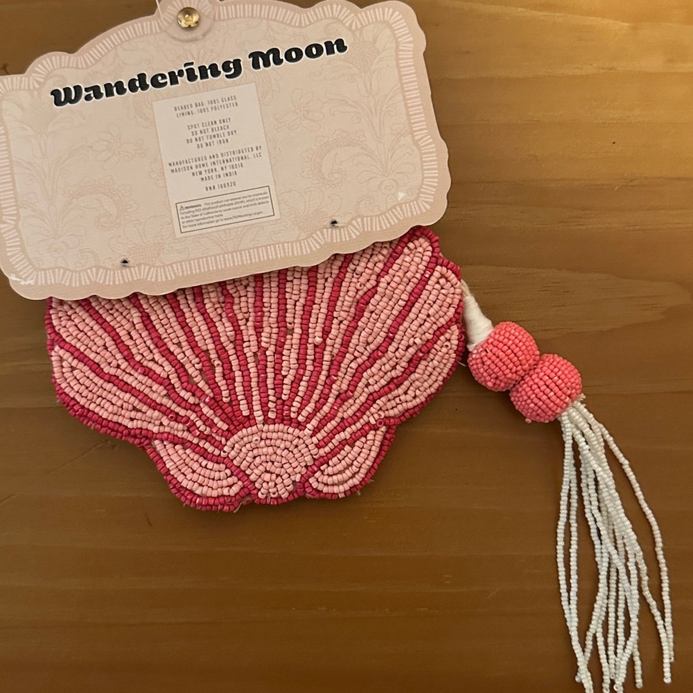 Pink Beaded Shell Pouch - Picture 2 of 3